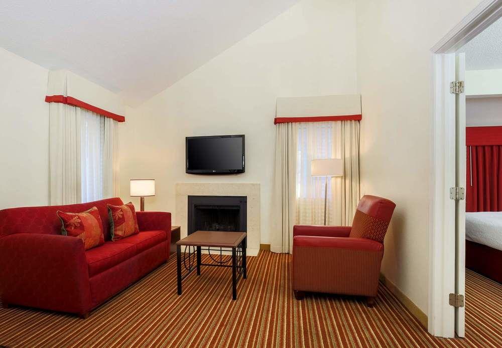 Residence Inn By Marriott Atlanta Cumberland/Galleria Smyrna Exterior foto