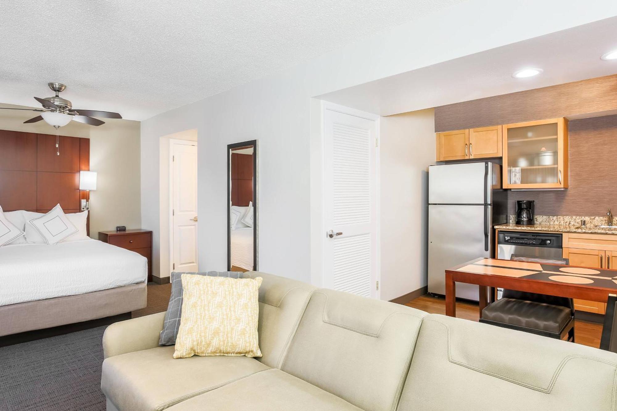 Residence Inn By Marriott Atlanta Cumberland/Galleria Smyrna Exterior foto