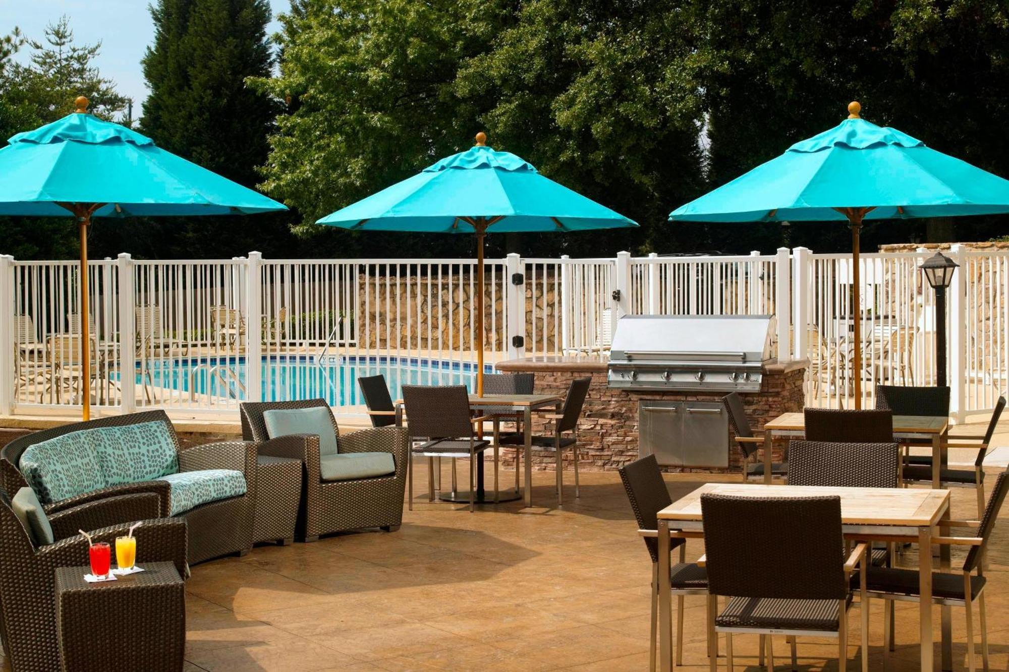 Residence Inn By Marriott Atlanta Cumberland/Galleria Smyrna Exterior foto